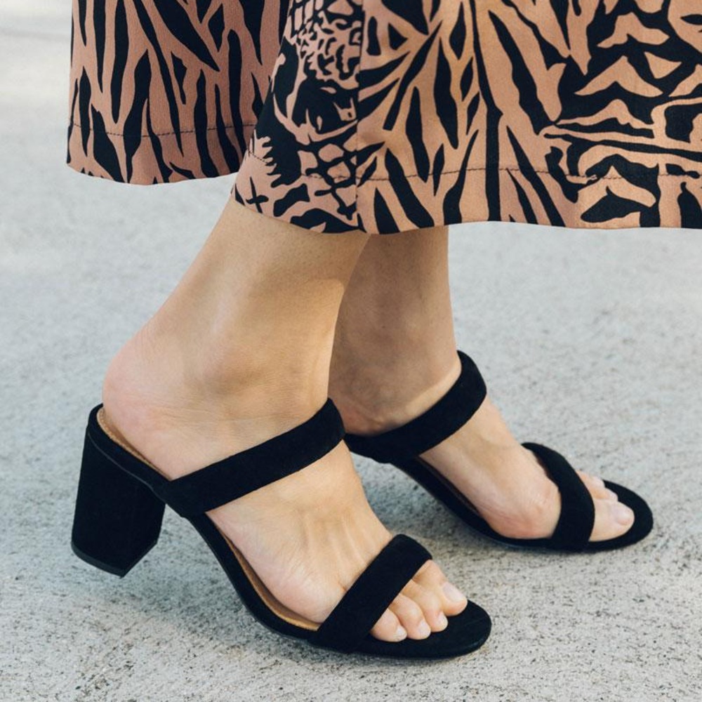 Soludos Ines Heel in Black